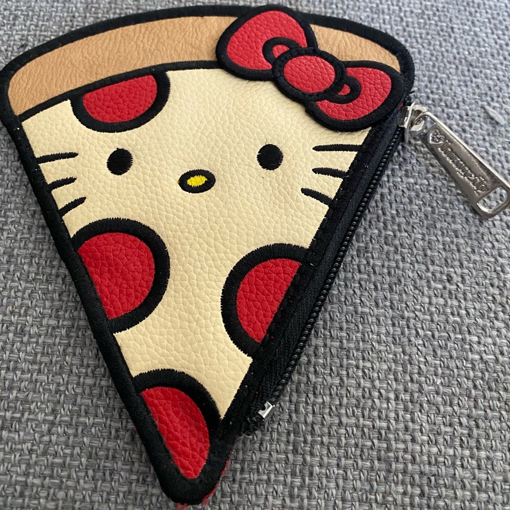 Loungefly X Hello Kitty coin purse